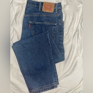 Levi’s 550 38 x 32 dark wash
